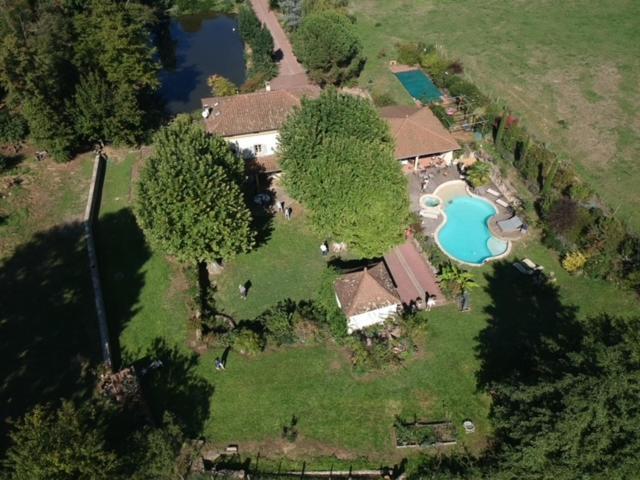 Chambres Des Eaux 28 "Baptistine" Sarcey Exterior foto